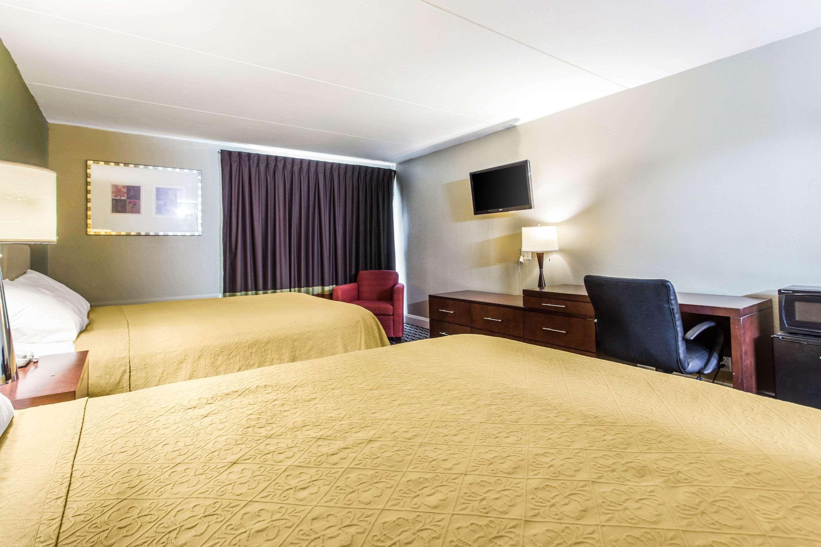 Super 8 By Wyndham Rocky Mount I-95 Exit 145 Hotel Battleboro Bagian luar foto